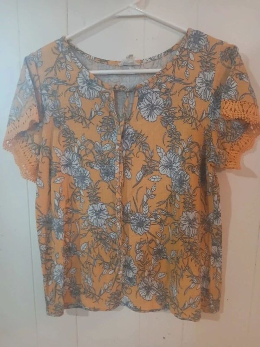 Yellow Floral Boho Top Women's Medium